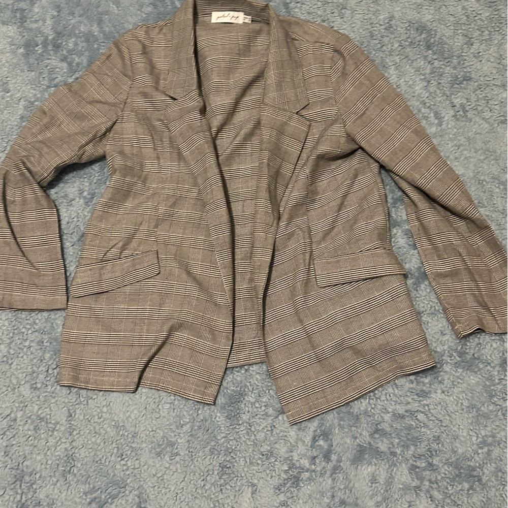 Petal & Pup Gray Plaid Blazer